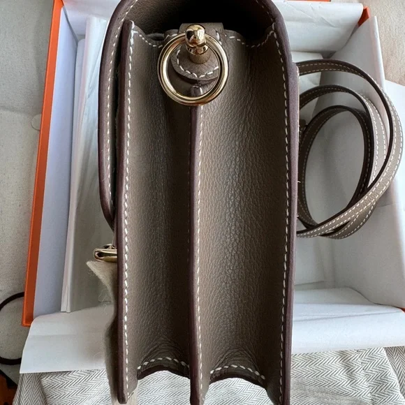 SOLD HERMES Taupe Evercolor leather Mini Roulis 18 Shoulder Bag - Picture 5 of 9